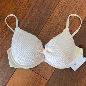 NWT Cream Textured Bikini Top